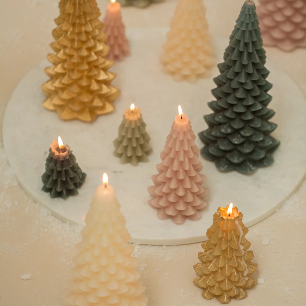 Rustik Lys Kerstboom Kaars – Klein – Aubergine